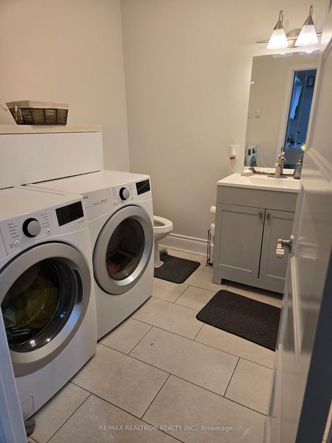 Photo 4 at 885 - 36 Tandridge Crescent, Old Rexdale, Toronto