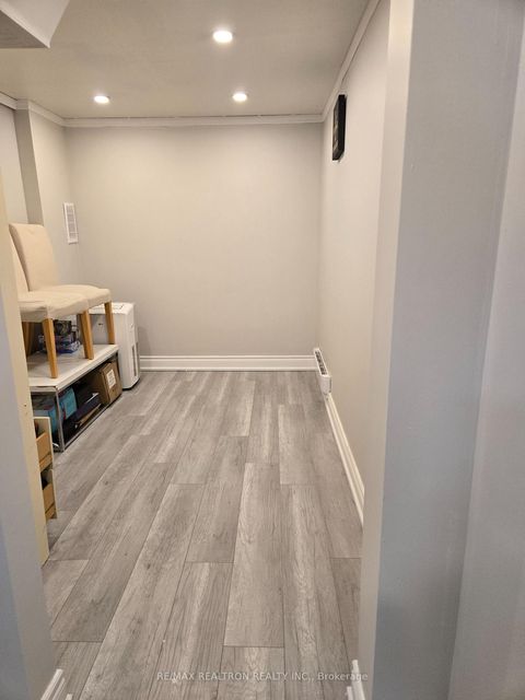 Photo 5 at 885 - 36 Tandridge Crescent, Old Rexdale, Toronto