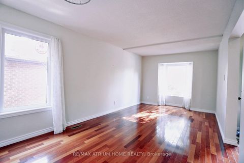 Photo 6 at 1554 Parish Lane, GA Glen Abbey, Oakville