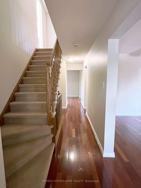 Photo 15 at 1554 Parish Lane, GA Glen Abbey, Oakville