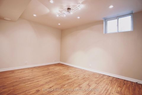 Photo 20 at 1554 Parish Lane, GA Glen Abbey, Oakville