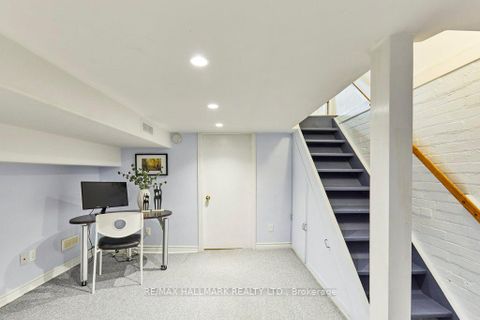 Photo 20 at 437 Davisville Avenue, Mount Pleasant East, Toronto