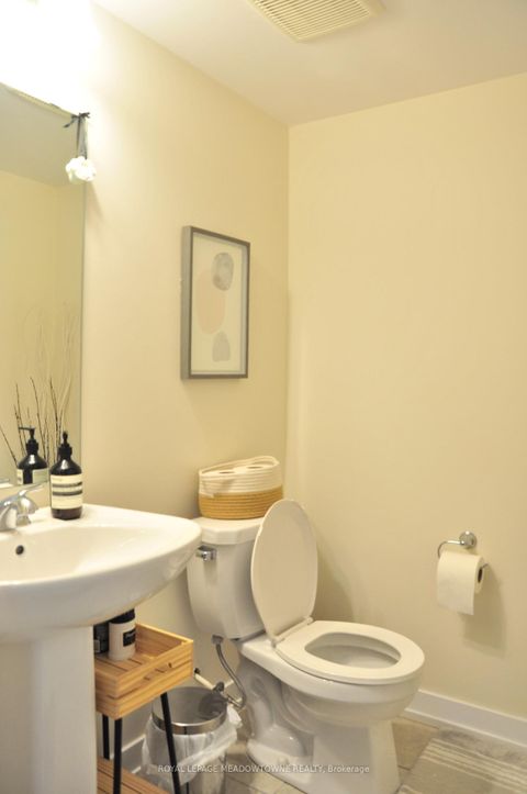 Photo 13 at 251 - 60 Parrotta Drive, Pelmo Park W5, Toronto
