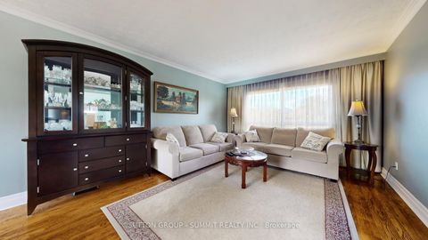 Photo 2 at 29 Fallowfield Road, Kipling, Toronto