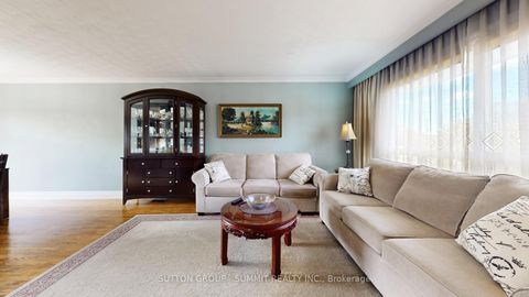Photo 3 at 29 Fallowfield Road, Kipling, Toronto
