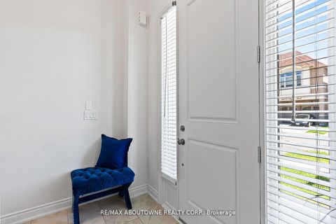 Photo 4 at 3470 Clayton Trail, GO Glenorchy, Oakville