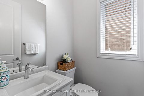 Photo 6 at 3470 Clayton Trail, GO Glenorchy, Oakville