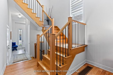 Photo 7 at 3470 Clayton Trail, GO Glenorchy, Oakville