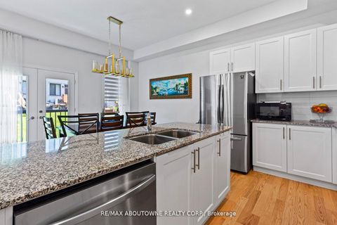 Photo 13 at 3470 Clayton Trail, GO Glenorchy, Oakville