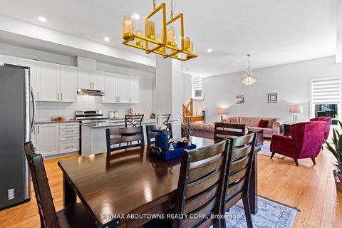 Photo 16 at 3470 Clayton Trail, GO Glenorchy, Oakville