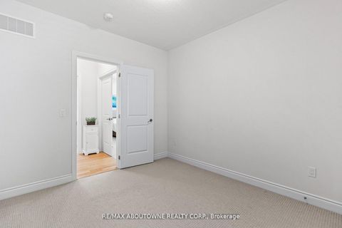 Photo 28 at 3470 Clayton Trail, GO Glenorchy, Oakville