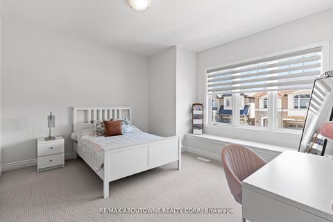 Photo 31 at 3470 Clayton Trail, GO Glenorchy, Oakville