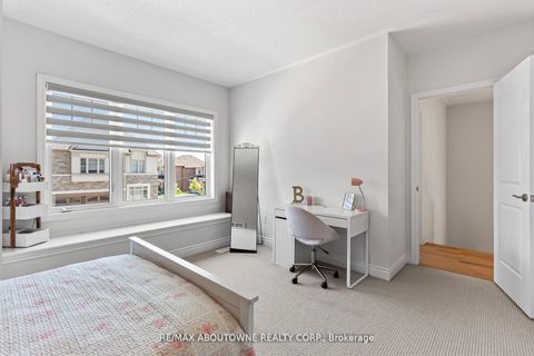 Photo 32 at 3470 Clayton Trail, GO Glenorchy, Oakville