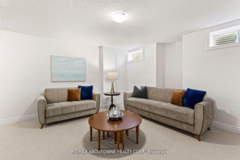 Photo 33 at 3470 Clayton Trail, GO Glenorchy, Oakville