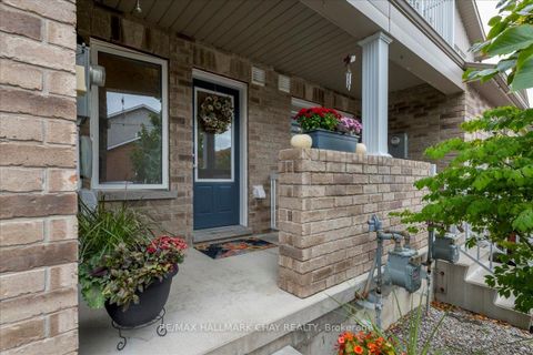 Photo 1 at 7 - 90 Sovereigns Gate, Shore, Barrie Photo 1 at 7 - 90 Sovereigns Gate, Shore, Barrie