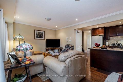 Photo 9 at 7 - 90 Sovereigns Gate, Shore, Barrie Photo 9 at 7 - 90 Sovereigns Gate, Shore, Barrie