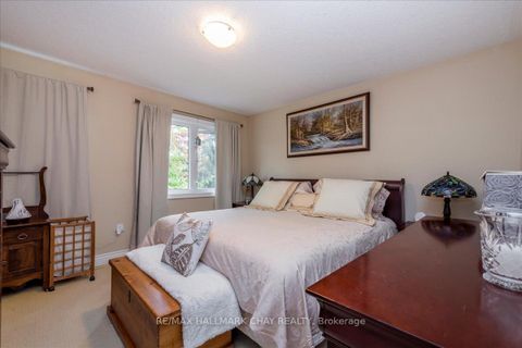 Photo 13 at 7 - 90 Sovereigns Gate, Shore, Barrie Photo 13 at 7 - 90 Sovereigns Gate, Shore, Barrie