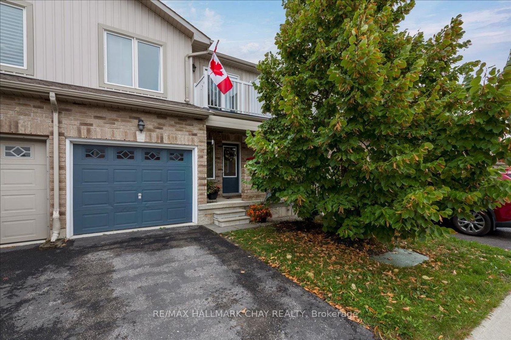 7 - 90 Sovereigns Gate, Shore, Barrie photo number 2