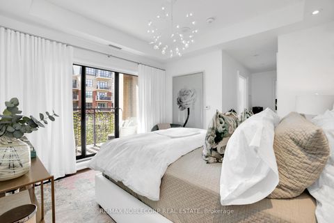 Photo 15 at 404 - 4 The Kingsway, Kingsway South, Toronto