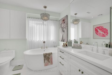 Photo 17 at 404 - 4 The Kingsway, Kingsway South, Toronto