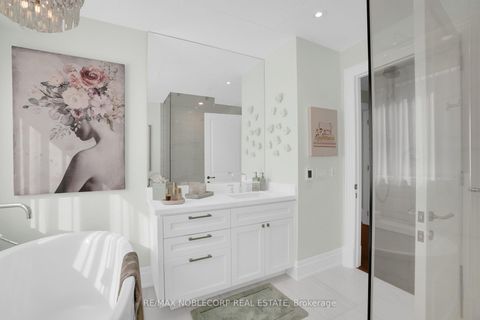 Photo 18 at 404 - 4 The Kingsway, Kingsway South, Toronto