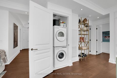 Photo 21 at 404 - 4 The Kingsway, Kingsway South, Toronto