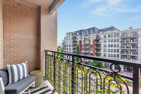 Photo 22 at 404 - 4 The Kingsway, Kingsway South, Toronto