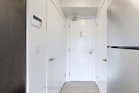 Photo 10 at 1122 - 800 Lawrence Avenue W, Glen Park, Toronto