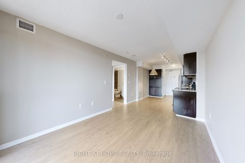 Photo 14 at 1122 - 800 Lawrence Avenue W, Glen Park, Toronto