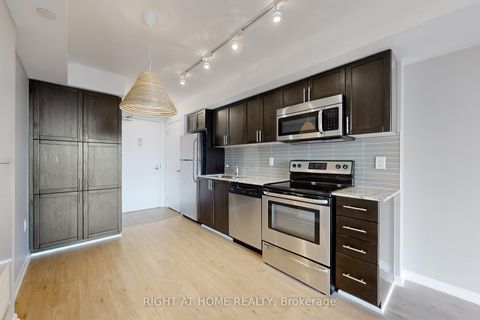 Photo 18 at 1122 - 800 Lawrence Avenue W, Glen Park, Toronto