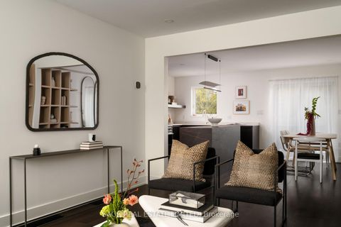 Photo 8 at 276 Oakwood Avenue, Oakwood Village, Toronto