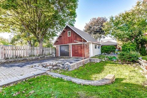 Photo 1 at 11 Waringstown Drive, Maryvale, Toronto