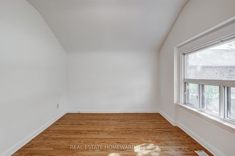 Photo 8 at 80 Wantanopa Crescent, Woburn, Toronto