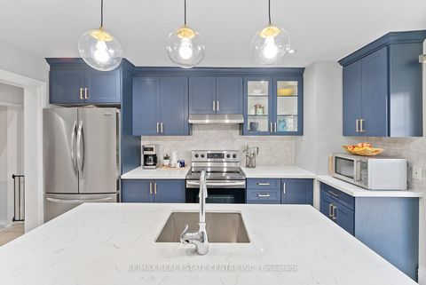 Photo 11 at 35 Miller Street, Pellam Park, Toronto