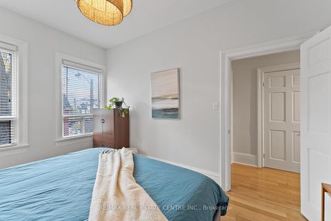 Photo 22 at 35 Miller Street, Pellam Park, Toronto