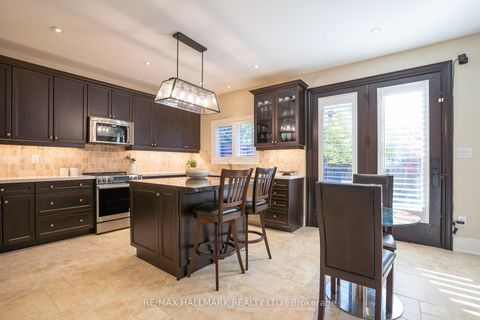 Photo 8 at 134 Kane Crescent, Bayview Northeast, Aurora