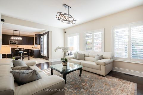 Photo 13 at 134 Kane Crescent, Bayview Northeast, Aurora