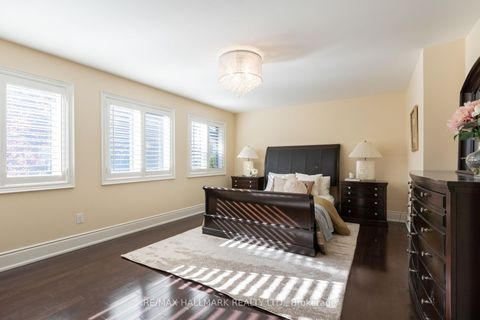 Photo 18 at 134 Kane Crescent, Bayview Northeast, Aurora