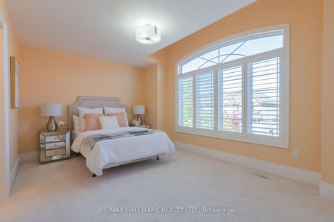 Photo 25 at 134 Kane Crescent, Bayview Northeast, Aurora