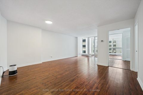 Photo 5 at 703 - 55 Centre Avenue, Bay Street Corridor, Toronto