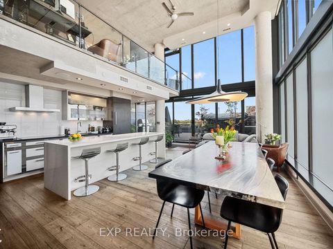 Photo 3 at Ph1 - 533 Richmond Street W, Waterfront Communities C1, Toronto