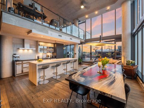 Photo 39 at Ph1 - 533 Richmond Street W, Waterfront Communities C1, Toronto