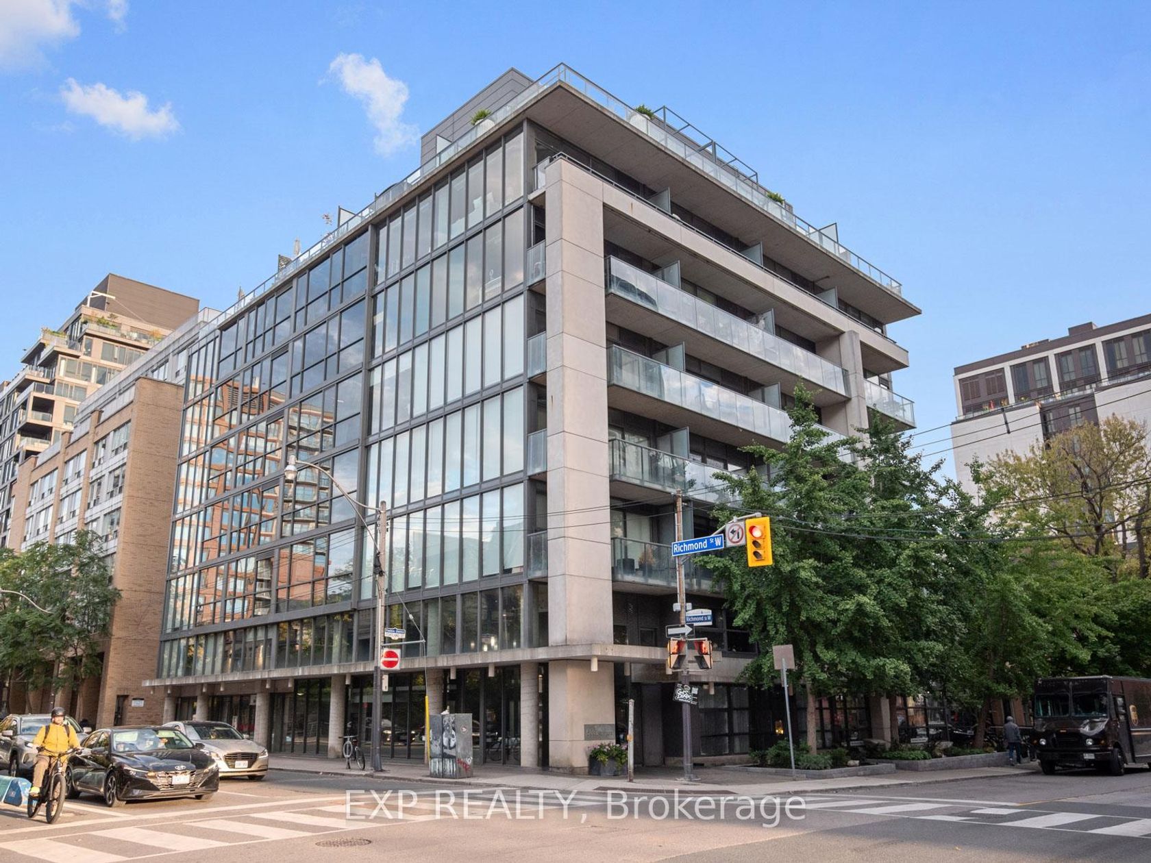 Photo 1 at Ph1 - 533 Richmond Street W, Waterfront Communities C1, Toronto Photo 1 at Ph1 - 533 Richmond Street W, Waterfront Communities C1, Toronto