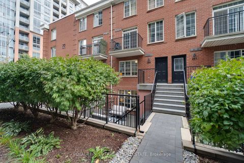 Photo 1 at 121 - 70 Douro Street, Niagara, Toronto