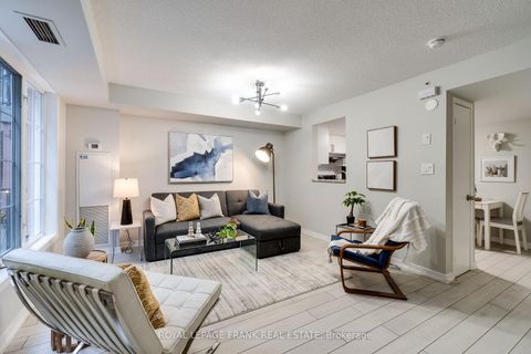 Photo 4 at 121 - 70 Douro Street, Niagara, Toronto