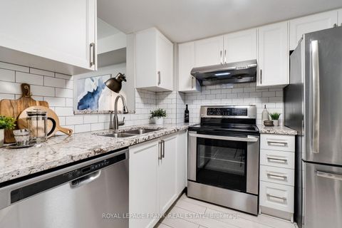 Photo 13 at 121 - 70 Douro Street, Niagara, Toronto