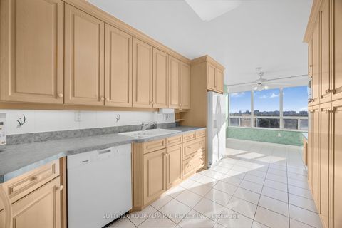 Photo 8 at 1402 - 343 Clark Avenue W, Yorkhill, Vaughan Photo 8 at 1402 - 343 Clark Avenue W, Yorkhill, Vaughan