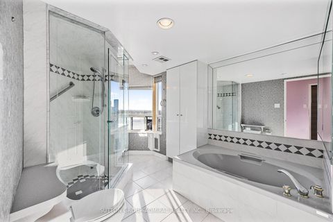 Photo 12 at 1402 - 343 Clark Avenue W, Yorkhill, Vaughan