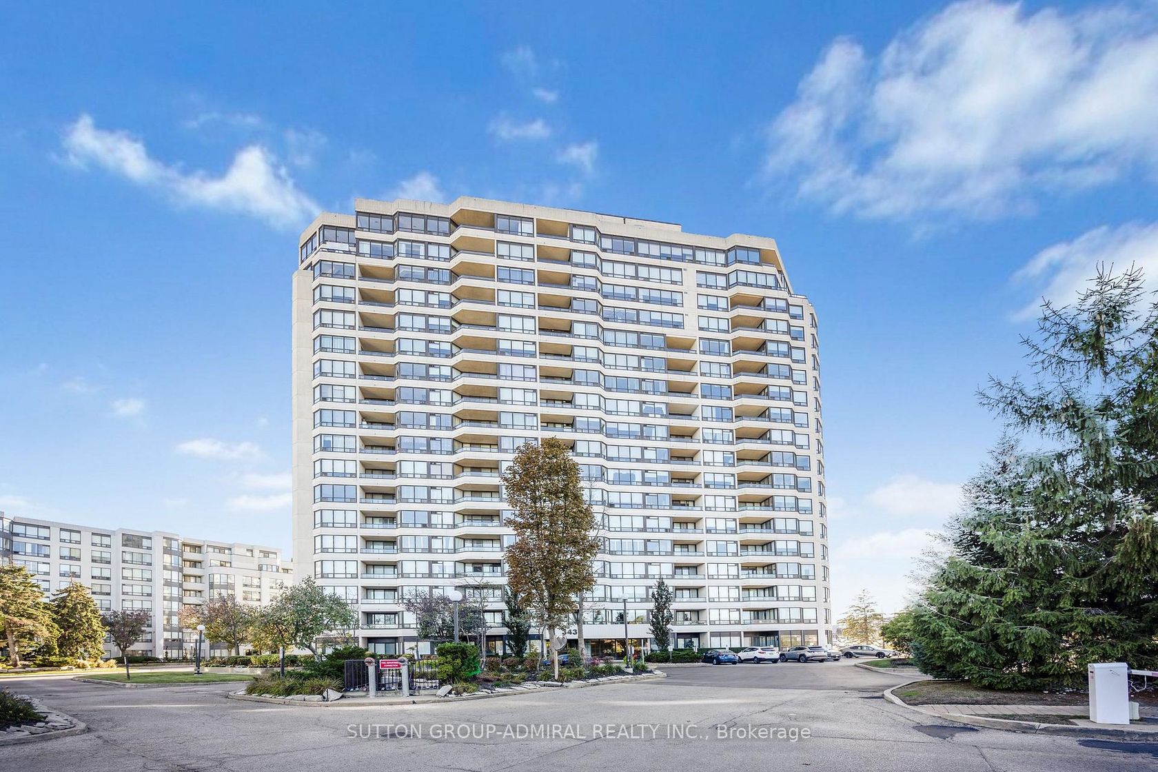 1402 - 343 Clark Avenue W, Yorkhill, Vaughan photo number 2