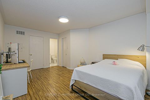 Photo 15 at 66 - 23 Observatory Lane, Observatory, Richmond Hill